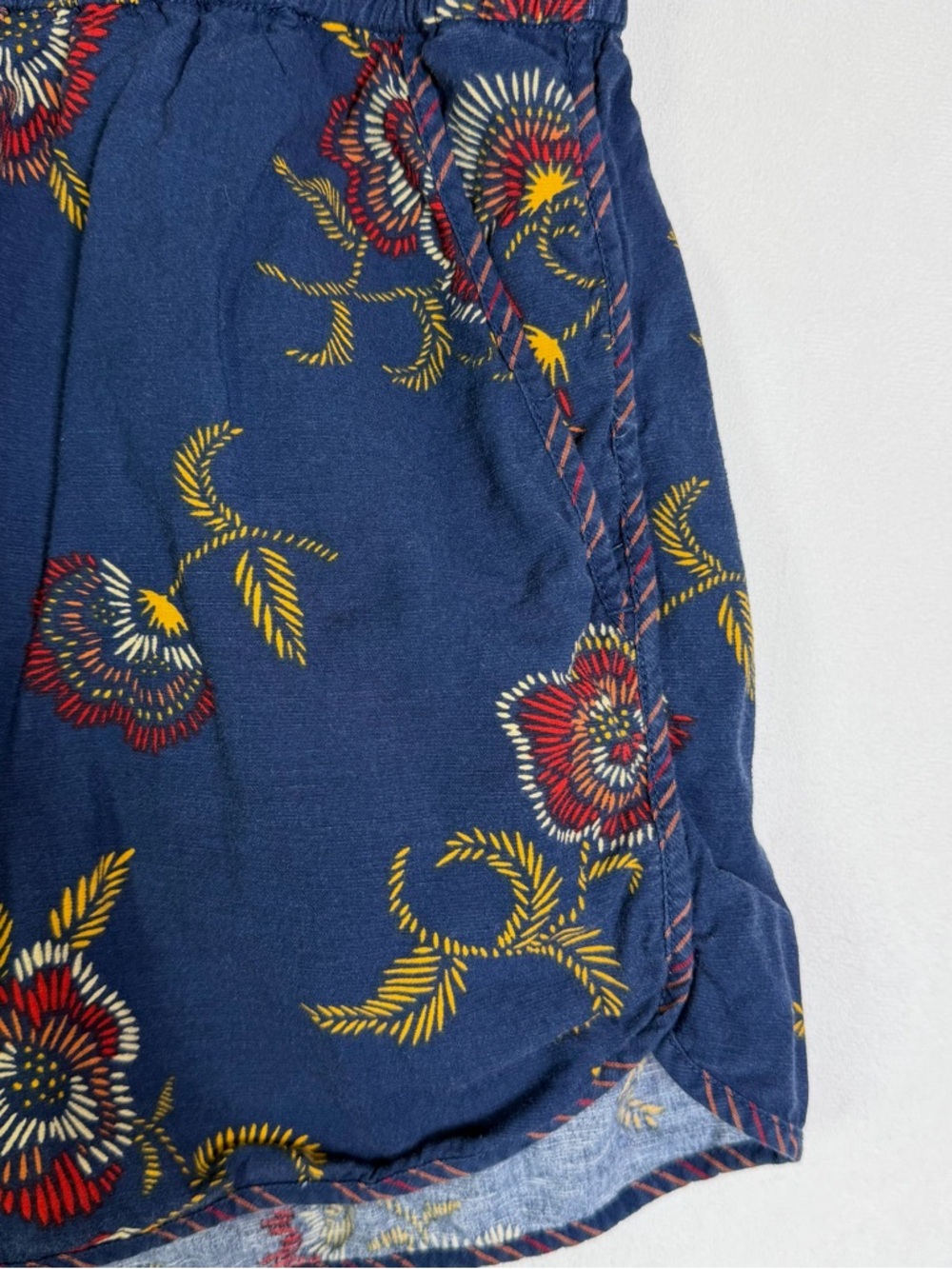 Madewell x Warm Women’s Floral Pull On Shorts Blue Linen Blend Boho Cottage Sz M - Picture 3 of 9